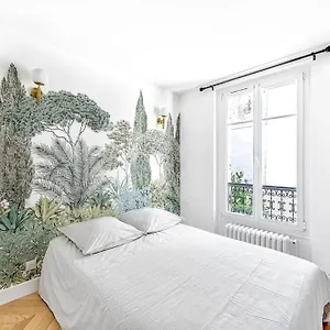 https://apartment-bosquet.fr-paris.fr